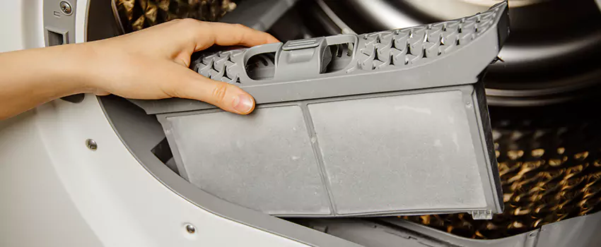 Signs Of A Clogged Dryer Lint Trap in Shreveport, Louisiana
